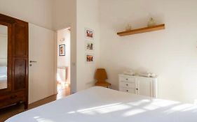 Independent House With Private Patio In Rome